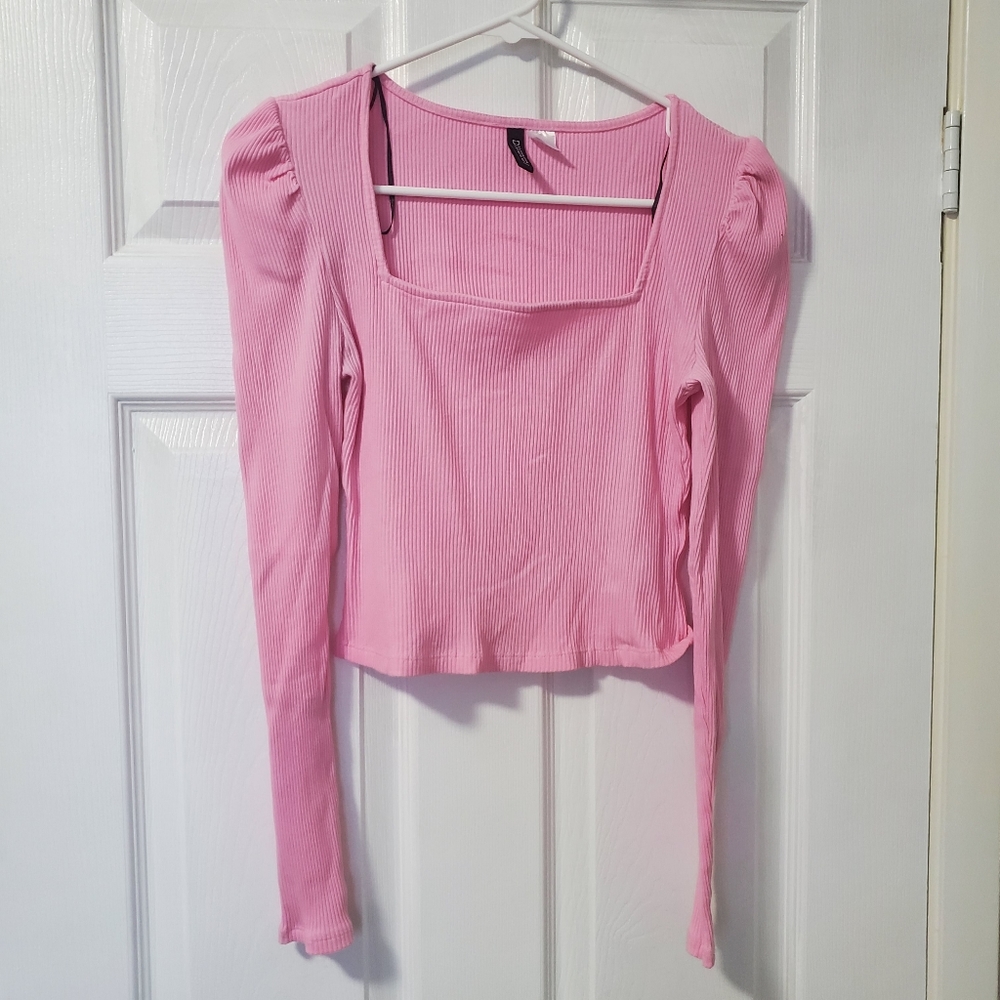 Pink square neck longbsleeve crop top